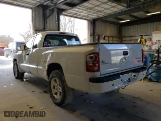 2011 Ram Dakota Bighorn/Lonestar with VIN 1D7RE3BK6BS610894, listed as a Copart auction lot 58214800 with 160,254 mi miles and Salvage Title. Bid and sale history available at carsss.com. Image 3.