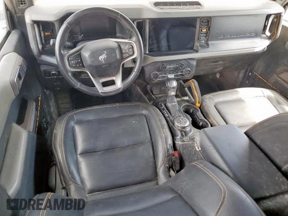 2023 Ford Bronco z VIN 1FMEE5DH1PLB80999, wystawiony jako Copart lot #64993015 z przebiegiem 36 436 mil mil oraz Szkoda całkowita • Salvage title. Historia ofert i sprzedaży dostępna na DreamBid. Obrazek 8.