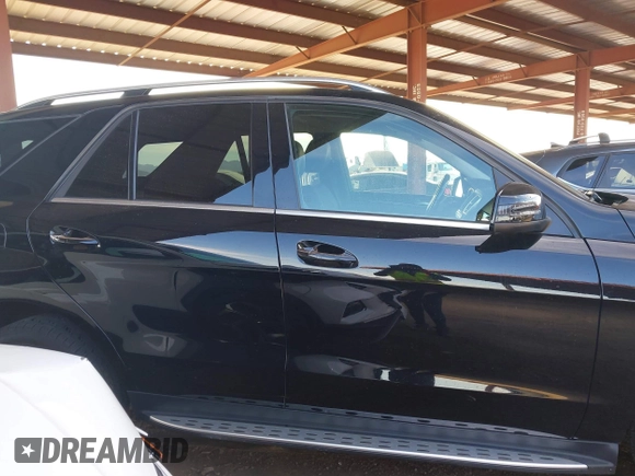 2015 Mercedes-Benz M 400 with VIN 4JGDA5GB7FA539863, listed as a IAAI auction lot 41436311 with 90,854 mi miles and . Bid and sale history available at DreamBid. Image 13.