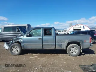 2006 Chevrolet Silverado 1500 LT2 with VIN 1GCEK19B16Z216311, listed as a IAAI auction lot 41722003 with 1 mi miles. Bid and sale history available at carsss.com. Image 15.