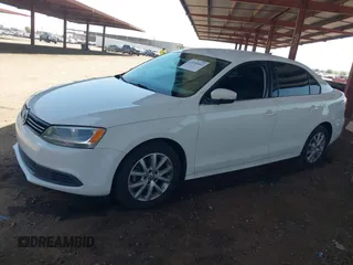 2013 Volkswagen Jetta SE z VIN 3VWDP7AJ5DM374598, wystawiony jako IAAI lot #42498082 z przebiegiem 144 285 mil mil oraz . Historia ofert i sprzedaży dostępna na DreamBid. Obrazek 6.