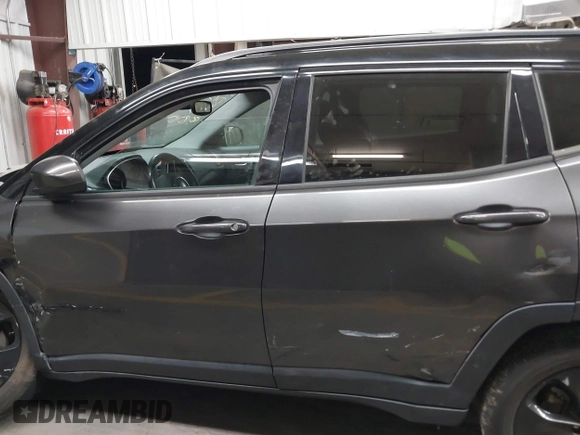 2018 Jeep Compass Latitude with VIN 3C4NJCBB2JT327376, listed as a IAAI auction lot 42382050 with 91,678 mi miles and . Bid and sale history available at DreamBid. Image 14.