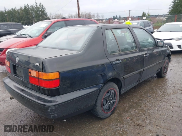 1997 Volkswagen Jetta с VIN 3VWRA81H2VM066641, выставлен на аукционе IAAI как лот 41824550 с пробегом 255 075 миль миль и . История ставок и продаж доступна на DreamBid. Изображение 4.