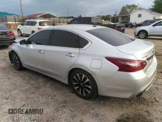 2018 Nissan Altima SR with VIN 1N4AL3AP8JC245501, listed as a IAAI auction lot 42026160 with 114,022 mi miles and . Bid and sale history available at carsss.com. Image 3.