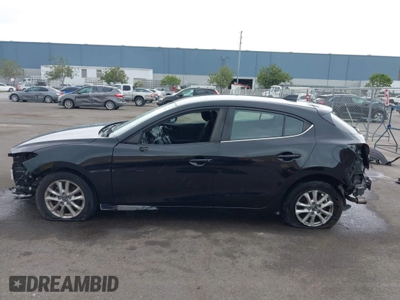 2014 Mazda 3 i Touring with VIN JM1BM1L73E1172987, listed as a IAAI auction lot 42111043 with 121,168 mi miles and . Bid and sale history available at DreamBid. Image 15.