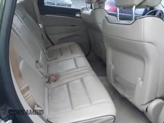 2014 Jeep Grand Cherokee Overland with VIN 1C4RJFCT2EC146239, listed as a IAAI auction lot 41368514 with 164,239 mi miles. Bid and sale history available at carsss.com. Image 8.