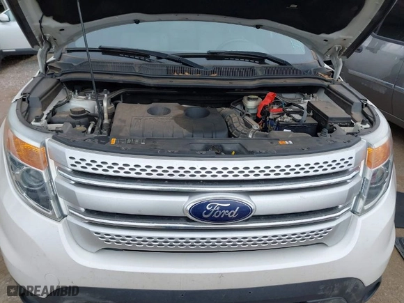 2014 Ford Explorer XLT with VIN 1FM5K7D95EGB90163, listed as a IAAI auction lot 41896474 with 139,694 mi miles. Bid and sale history available at carsss.com. Image 10.