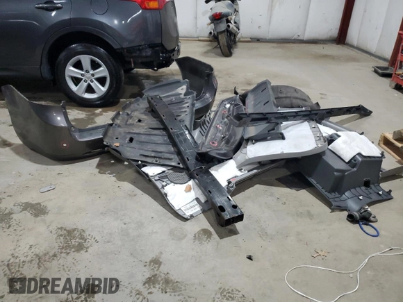 2015 Toyota Sienna XLE с VIN 5TDYK3DC4FS650605, выставлен на аукционе Copart как лот 58217575 с пробегом 174 364 миль миль и Списание • Salvage title. История ставок и продаж доступна на DreamBid. Изображение 13.