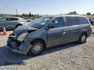2007 Honda Odyssey LX z VIN 5FNRL38227B101123, wystawiony jako Copart lot #57679755 z przebiegiem 122 040 mil mil oraz Szkoda całkowita • Salvage title. Historia ofert i sprzedaży dostępna na DreamBid. Obrazek 1.