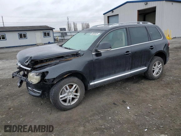 2008 Volkswagen Touareg V6 z VIN WVGLE77L28D026719, wystawiony jako Copart lot #48539225 z przebiegiem Nie podano mil oraz Szkoda całkowita • Salvage title. Historia ofert i sprzedaży dostępna na DreamBid. Obrazek 1.