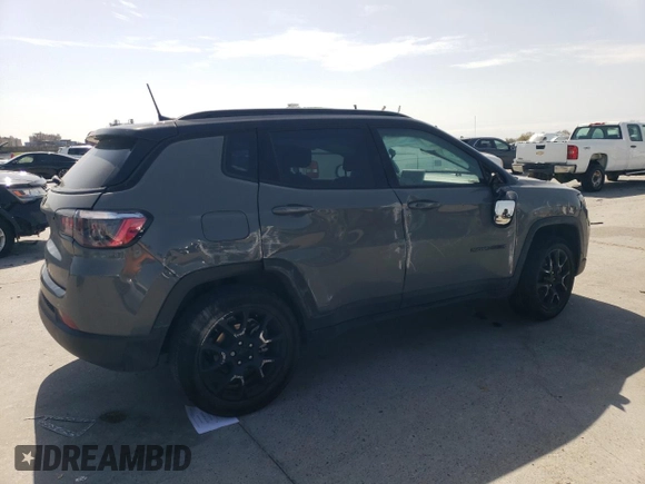 2023 Jeep Compass Altitude z VIN 3C4NJDBN2PT556911, wystawiony jako Copart lot #47703495 z przebiegiem 36 092 mil mil oraz Szkoda całkowita • Salvage title. Historia ofert i sprzedaży dostępna na DreamBid. Obrazek 3.