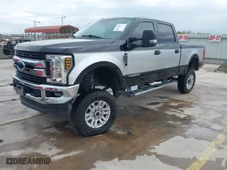 2019 Ford Super Duty F-250 SRW XL with VIN 1FT7W2BT0KEC54538, listed as a IAAI auction lot 40972046 with 98,406 mi miles. Bid and sale history available at carsss.com. Image 21.