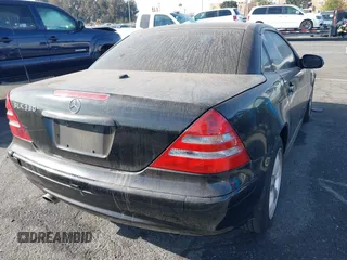 2003 Mercedes-Benz SLK 320 with VIN WDBKK65FX3F283784, listed as a IAAI auction lot 41152256 with 147,594 mi miles and . Bid and sale history available at DreamBid. Image 4.