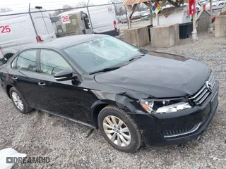 2014 Volkswagen Passat Wolfsburg Ed with VIN 1VWAT7A31EC098634, listed as a IAAI auction lot 41924146 with 80,872 mi miles. Bid and sale history available at carsss.com. Image 6.