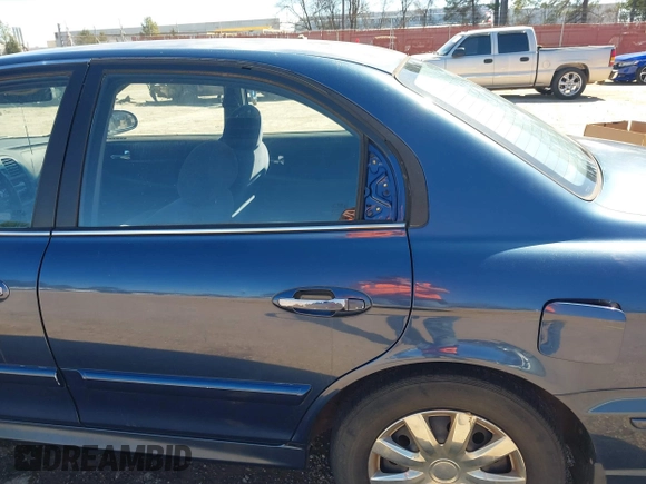 2003 Hyundai Sonata with VIN KMHWF25SX3A790609, listed as a IAAI auction lot 41716098 with 216,240 mi miles. Bid and sale history available at carsss.com. Image 6.
