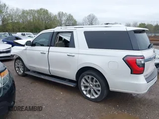 2019 Ford Expedition Max Platinum z VIN 1FMJK1MTXKEA29161, wystawiony jako IAAI lot #41963681 z przebiegiem 122 561 mil mil oraz . Historia ofert i sprzedaży dostępna na DreamBid. Obrazek 13.