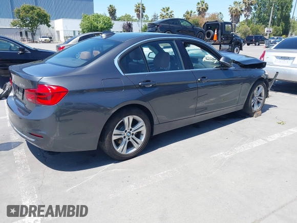 2016 BMW 3 Series 328i z VIN WBA8E9G52GNT84514, wystawiony jako IAAI lot #42396193 z przebiegiem 94 961 mil mil oraz . Historia ofert i sprzedaży dostępna na DreamBid. Obrazek 4.