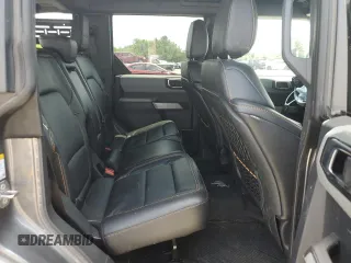 2023 Ford Bronco z VIN 1FMEE5DP0PLA94154, wystawiony jako Copart lot #62035445 z przebiegiem 47 559 mil mil oraz Szkoda całkowita • Salvage title. Historia ofert i sprzedaży dostępna na DreamBid. Obrazek 10.