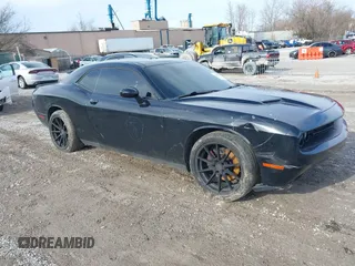 2017 Dodge Challenger R/T Plus z VIN 2C3CDZBT5HH651374, wystawiony jako IAAI lot #41646819 z przebiegiem 143 476 mil mil oraz . Historia ofert i sprzedaży dostępna na DreamBid. Obrazek 1.