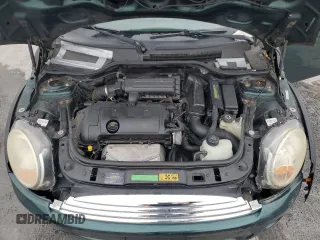 2008 MINI Hardtop with VIN WMWMF33538TU68174, listed as a Copart auction lot 52599285 with 150,496 mi miles and Salvage Title. Bid and sale history available at DreamBid. Image 11.