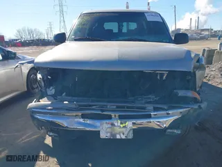2000 Chevrolet Suburban LT with VIN 3GNFK16T7YG129363, listed as a IAAI auction lot 41586348 with 150,111 mi miles. Bid and sale history available at carsss.com. Image 13.
