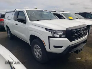 2022 Nissan Frontier S with VIN 1N6ED1CM7NN663880, listed as a Copart auction lot 67846884 with 30,240 mi miles and Salvage title. Bid and sale history available at DreamBid. Image 4.