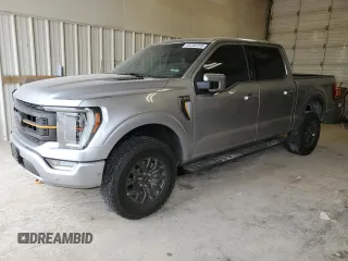2022 Ford F-150 XL z VIN 1FTEW1E8XNFA48134, wystawiony jako Copart lot #53202255 z przebiegiem 46 705 mil mil oraz Czysty tytuł • Clean title. Historia ofert i sprzedaży dostępna na DreamBid. Obrazek 1.