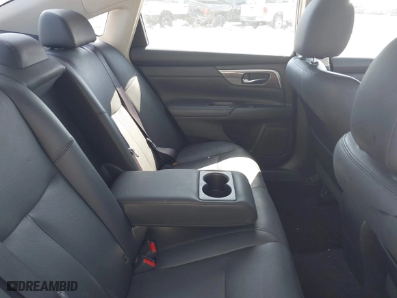 2013 Nissan Altima 3.5 SL with VIN 1N4BL3AP3DN515859, listed as a IAAI auction lot 42006305 with 158,472 mi miles. Bid and sale history available at carsss.com. Image 8.