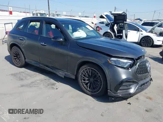 2024 Mercedes-Benz GLC 43 AMG z VIN W1NKM8HB2RF204867, wystawiony jako IAAI lot #42306067 z przebiegiem 2 410 mil mil oraz . Historia ofert i sprzedaży dostępna na DreamBid. Obrazek 1.