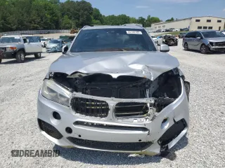 2015 BMW X5 xDrive50i z VIN 5UXKR6C50F0J75350, wystawiony jako Copart lot #55146105 z przebiegiem Nie podano mil oraz Szkoda całkowita • Salvage title. Historia ofert i sprzedaży dostępna na DreamBid. Obrazek 5.