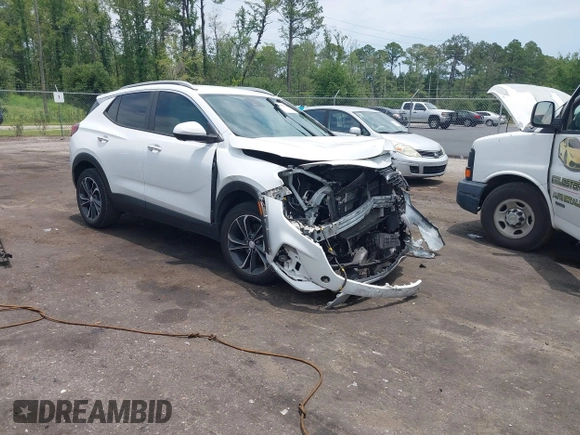 2020 Buick Encore GX Select with VIN KL4MMDSLXLB135560, listed as a IAAI auction lot 42589262 with 108,076 mi miles and . Bid and sale history available at DreamBid. Image 1.