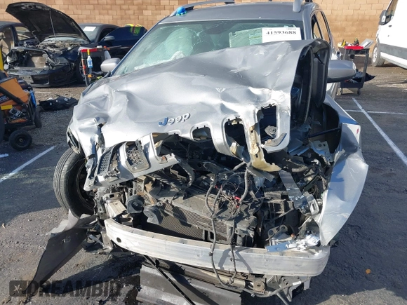 2016 Jeep Cherokee Latitude with VIN 1C4PJLCB8GW200545, listed as a IAAI auction lot 41593688 with 1 mi miles. Bid and sale history available at carsss.com. Image 6.