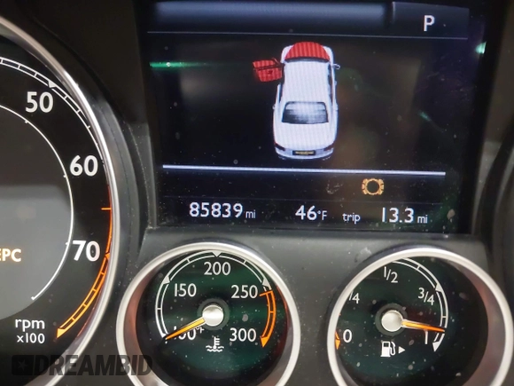 2015 Bentley Flying Spur V8 with VIN SCBET9ZA9F8049207, listed as a IAAI auction lot 41959074 with 85,839 mi miles and . Bid and sale history available at DreamBid. Image 7.