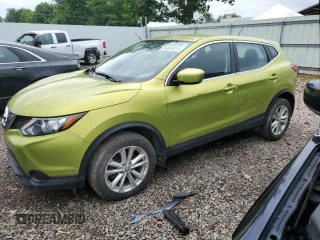 2017 Nissan Rogue SV with VIN JN1BJ1CR5HW105098, listed as a Copart auction lot 64609915 with 147,558 mi miles and Salvage title. Bid and sale history available at DreamBid. Image 1.
