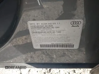2012 Audi Q5 3.2L Premium Plus with VIN WA1DKAFP2CA038361, listed as a IAAI auction lot 41758998 with 197,505 mi miles. Bid and sale history available at carsss.com. Image 9.