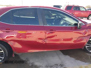 2018 Toyota Camry LE z VIN 4T1B11HK9JU583160, wystawiony jako IAAI lot #41707215 z przebiegiem 134 214 mil mil oraz . Historia ofert i sprzedaży dostępna na DreamBid. Obrazek 14.