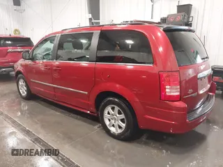 2010 Chrysler Town & Country Touring with VIN 2A4RR5D14AR212995, listed as a IAAI auction lot 41944861 with 264,784 mi miles. Bid and sale history available at carsss.com. Image 3.