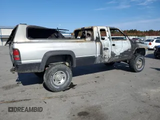 1998 Dodge 2500 with VIN 1B7KF2365WJ215346, listed as a Copart auction lot 77669924 with Not Provided miles and Clean Title. Bid and sale history available at DreamBid. Image 3.