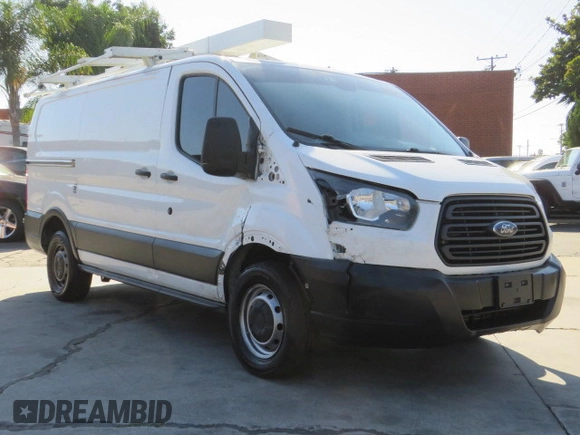 2018 Ford Transit z VIN 1FTYR1YG9JKA68352, wystawiony jako Copart lot #85918324 z przebiegiem 64 560 mil mil oraz Szkoda całkowita • Salvage title. Historia ofert i sprzedaży dostępna na DreamBid. Obrazek 1.
