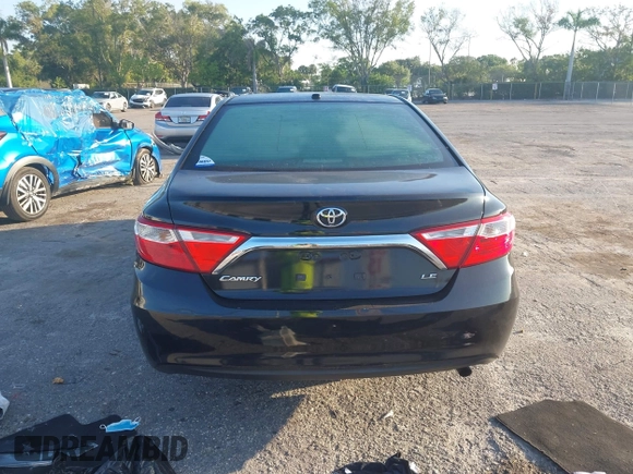 2017 Toyota Camry XLE z VIN 4T1BF1FK0HU277334, wystawiony jako IAAI lot #42312610 z przebiegiem 116 948 mil mil oraz . Historia ofert i sprzedaży dostępna na DreamBid. Obrazek 16.