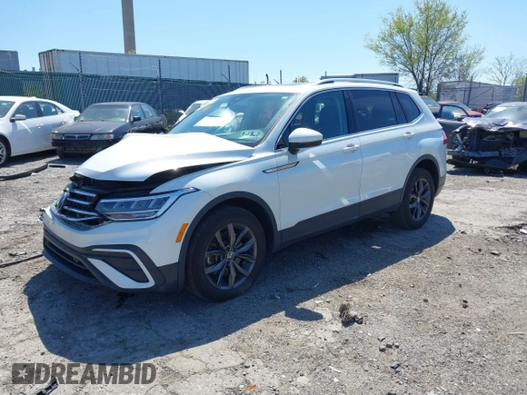 2023 Volkswagen Tiguan SE with VIN 3VVMB7AX4PM128427, listed as a IAAI auction lot 42054477 with 29,731 mi miles and . Bid and sale history available at DreamBid. Image 16.