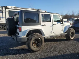2018 Jeep Wrangler JK Unlimited Sahara with VIN 1C4BJWEG9JL937671, listed as a Copart auction lot 41369625 with 89,271 mi miles and Salvage Title. Bid and sale history available at carsss.com. Image 3.