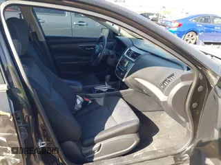 2017 Nissan Altima SV with VIN 1N4AL3AP2HC171809, listed as a IAAI auction lot 41996975 with 137,534 mi miles and . Bid and sale history available at DreamBid. Image 5.