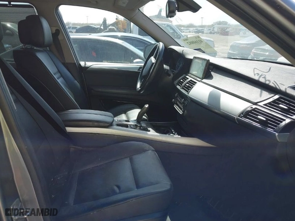 2013 BMW X5 xDrive35i with VIN 5UXZV4C59D0E08690, listed as a IAAI auction lot 41160882 with 109,182 mi miles. Bid and sale history available at carsss.com. Image 5.