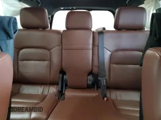 2017 Toyota Land Cruiser z VIN JTMCY7AJ7H4058200, wystawiony jako Copart lot #56744945 z przebiegiem 92 389 mil mil oraz Szkody całkowita. Historia ofert i sprzedaży dostępna na DreamBid. Obrazek 10.