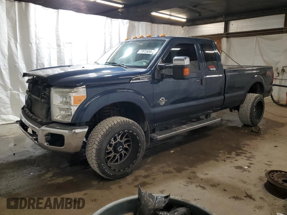 2014 Ford F-250 XLT with VIN 1FT7X2BT4EEA30982, listed as a Copart auction lot 77972454 with 261,755 mi miles and Salvage title. Bid and sale history available at DreamBid. Image 1.