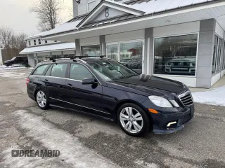2011 Mercedes-Benz E 350 Luxury with VIN WDDHH8HB8BA506209, listed as a Copart auction lot 49120345 with 205,828 mi miles and Clean Title. Bid and sale history available at DreamBid. Image 1.