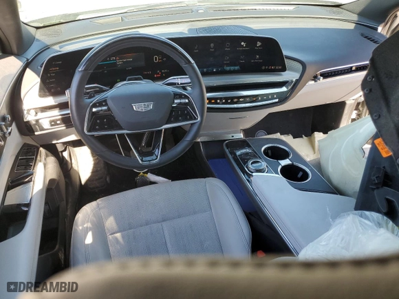2024 Cadillac LYRIQ Luxury with VIN 1GYKPRRK3RZ109844, listed as a Copart auction lot 43768525 with 28,191 mi miles and Salvage Title. Bid and sale history available at carsss.com. Image 8.