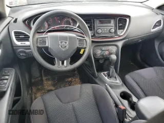 2015 Dodge Dart SXT z VIN 1C3CDFBB4FD236899, wystawiony jako Copart lot #61828915 z przebiegiem 58 590 mil mil oraz Szkoda całkowita • Salvage title. Historia ofert i sprzedaży dostępna na DreamBid. Obrazek 8.
