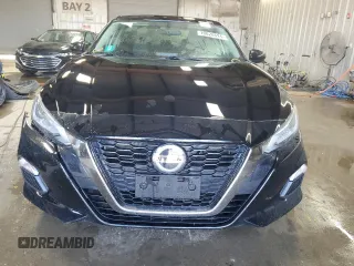 2019 Nissan Altima SR with VIN 1N4BL4CV8KC258935, listed as a Copart auction lot 70028694 with 97,267 mi miles and Salvage Title. Bid and sale history available at carsss.com. Image 5.